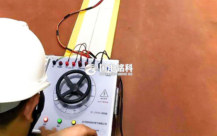 試驗變壓器(變電柜耐壓試驗1)